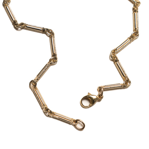 MAPLE 303 Chain Necklace 14K Gold lobster claw clasp closeup