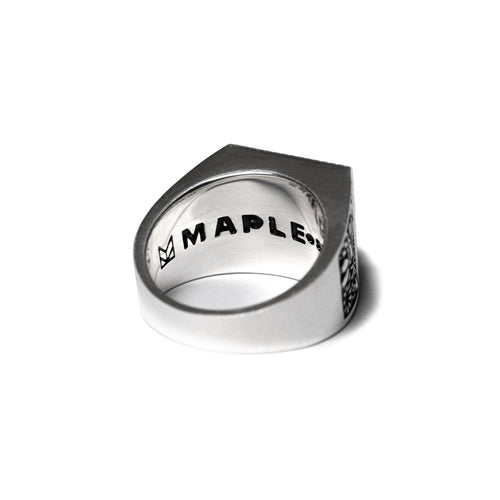 Buick Ring (Silver 925/Red Garnet)
