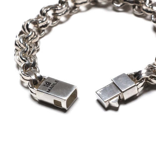 MAPLE Camp Bracelet Silver 925 clasp and bracelet closeup