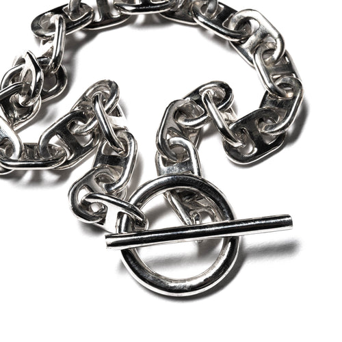 MAPLE Chain Link Bracelet 7mm Silver 925 clasp and bracelet closeup
