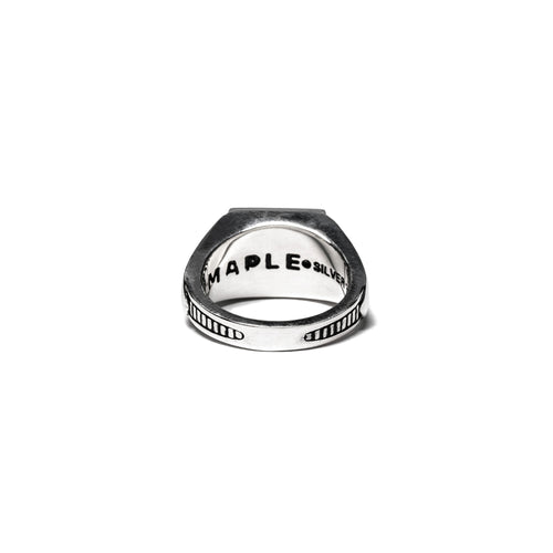 MAPLE Collegiate Ring Silver 925/Mother of Pearl back inside view