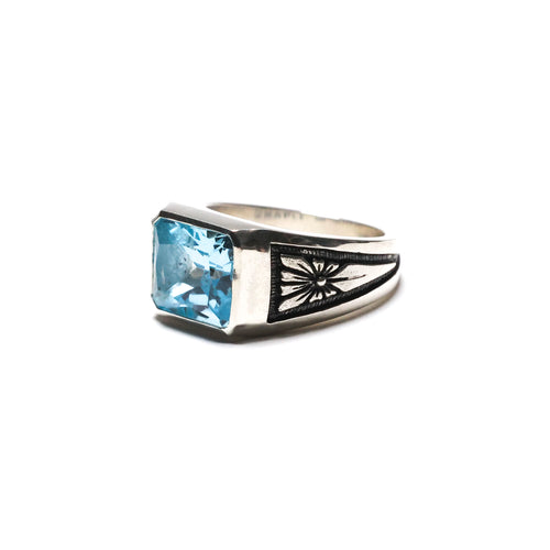 MAPLE Midnight Ring Slim Silver 925 6 carat lab made aquamarine topaz side view
