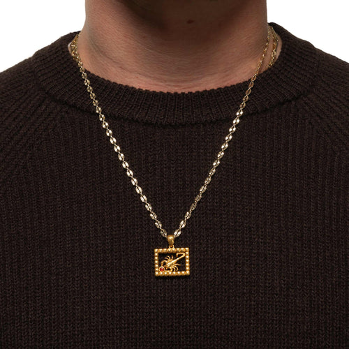 MAPLE Scorpio Chain 14K Gold Zircon Stone on model