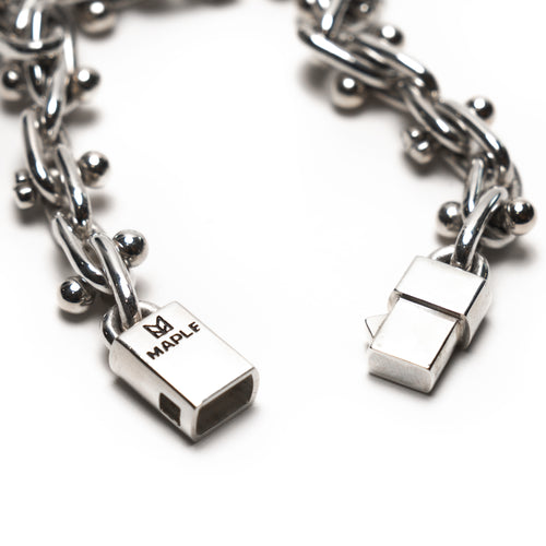 MAPLE Tropique Bracelet Silver 925 clasp and bracelet closeup