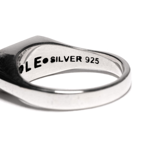 Unruly Ring (Silver/Resin/Onyx)
