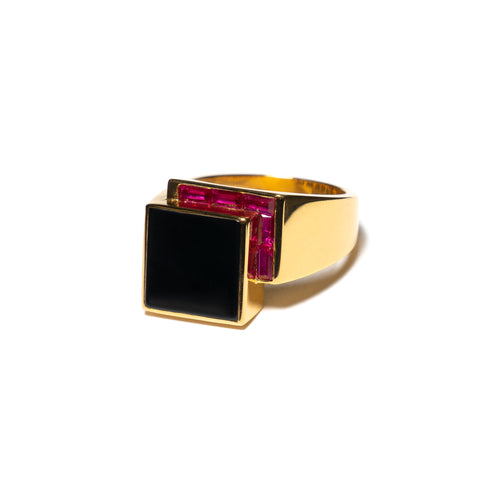 MAPLE Barrington Signet Ring 14K Gold Onyx & Red Topaz stone side view