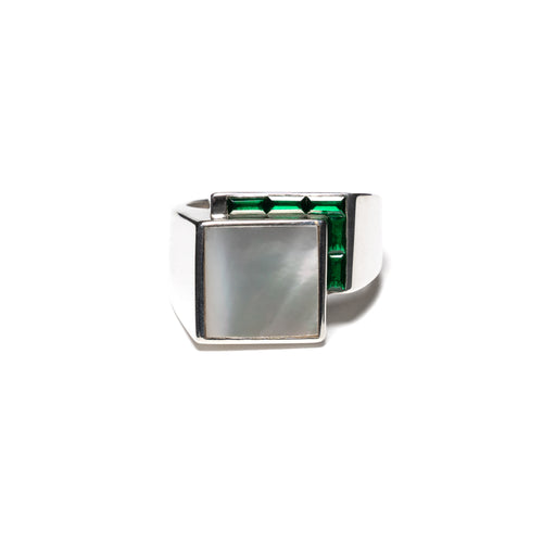 MAPLE Barrington Signet Ring Silver 925 Mother of Pearl & Green Topaz stone front view