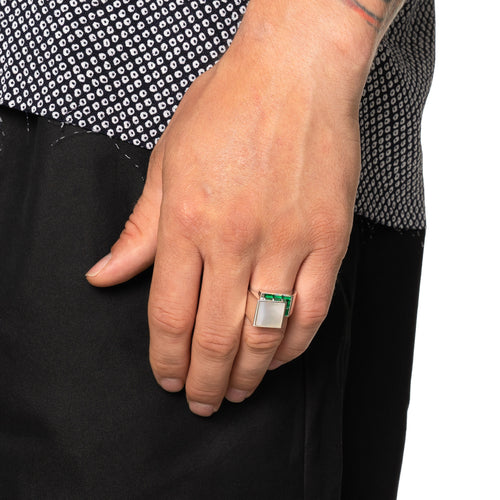 MAPLE Barrington Signet Ring Silver 925 Mother of Pearl & Green Topaz stone on finger view