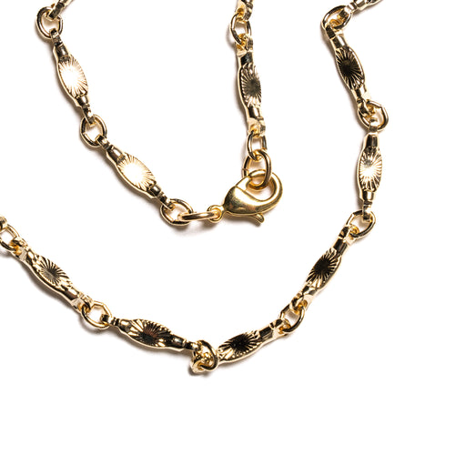 MAPLE Sunburst Chain 14K Gold clasp closeup