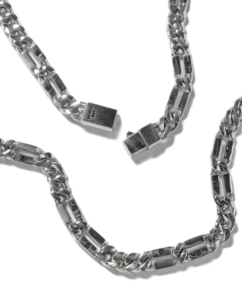 MAPLE Paradiso Chain Necklace Silver 925 Black Sapphire Gemstones clasp closeup