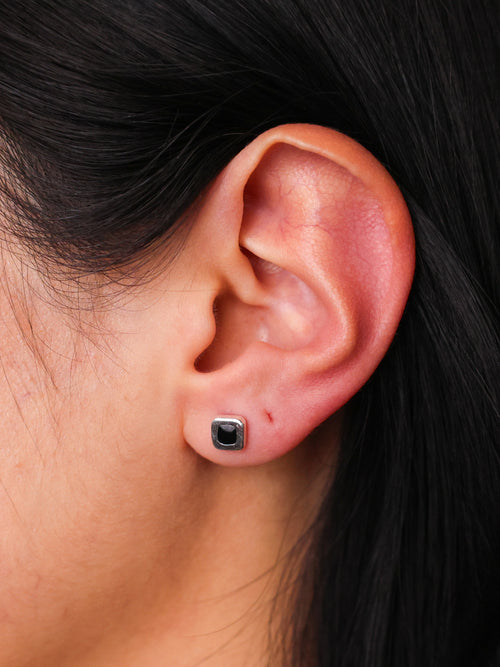 MAPLE Sylvester Stud Earrings in Silver 925 & Black Resin worn on ear